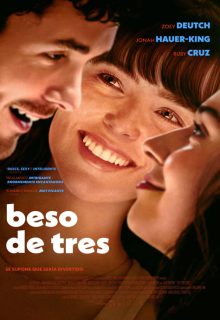 BESO DE TRES